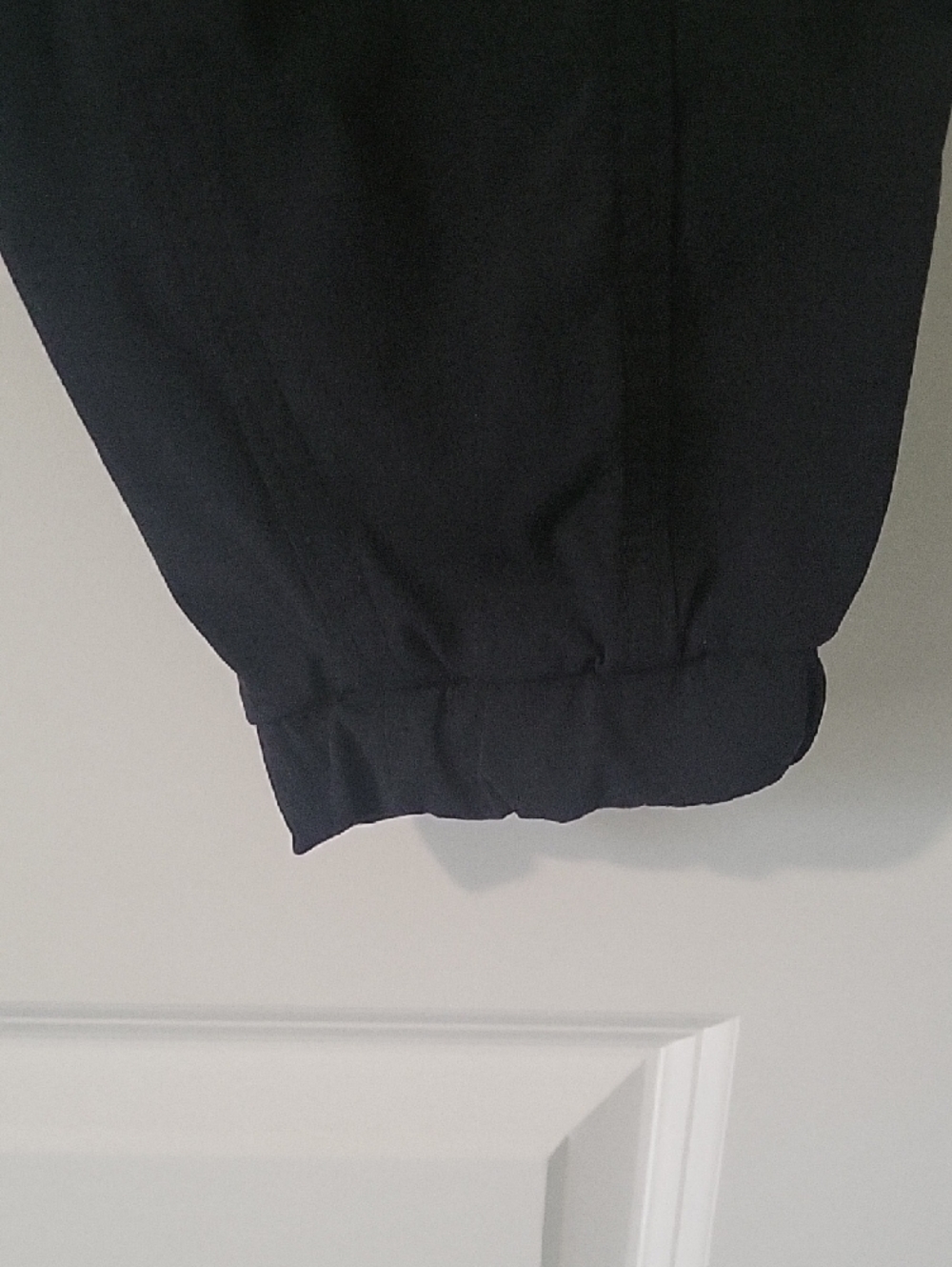 Women’s Athleta Trekkie Jogger Pants Size 8 Black Athletic Travel Pants - Picture 10 of 11